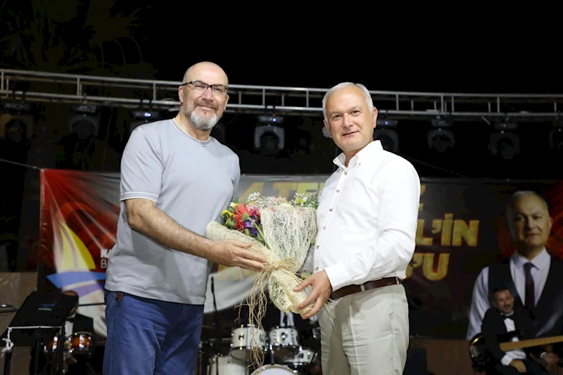 İZMİT KENT ORKESTRASI, KARAMÜRSEL’DE KURTULUŞ GÜNÜ COŞKUSU YAŞATTI