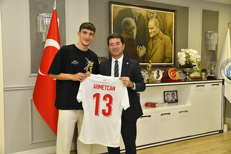 Ahmetcan Kaplan, Milli Takım formasını Başkan Kaya