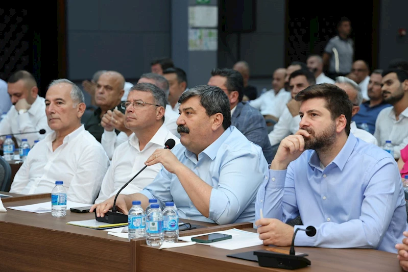 “2B ORMAN ARAZİLERİNİ VİLLALARA, RANTA DEĞİL, HAYVAN BAKIM MERKEZLERİNE AÇIN”