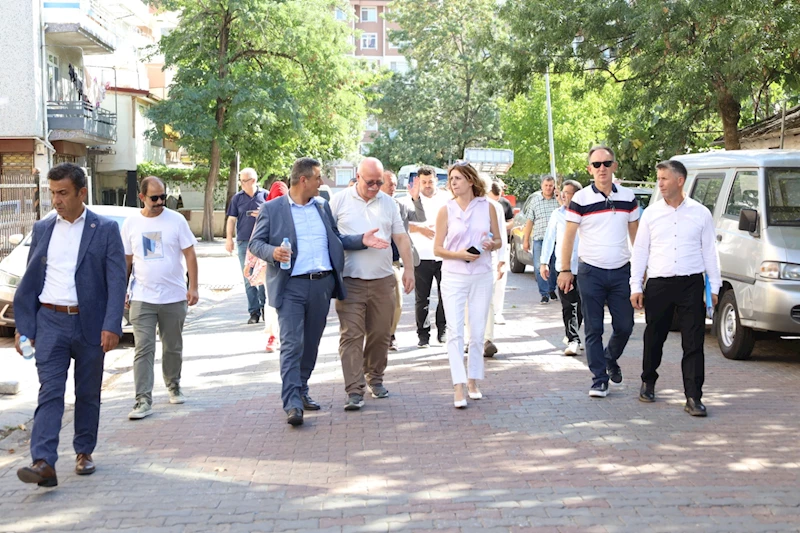 İZMİT BELEDİYESİ MAHALLE ZİYARETLERİNE SÜLEYMANİYE VE KADIKÖY’DE DEVAM ETTİ