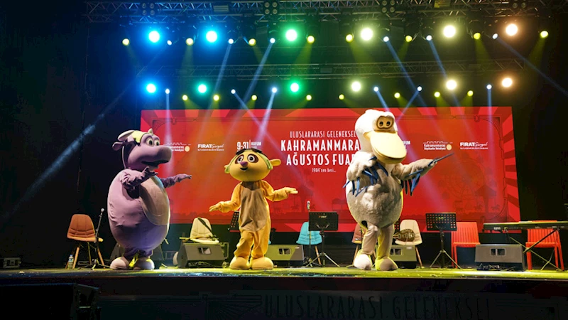 Çocuklar Fuarda Kaptan Pengu ve Arkadaşlarıyla Buluştu