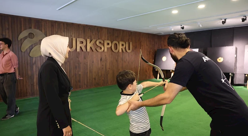 Bakanımız Mahinur Özdemir Göktaş Filistinli çocuklarla bir araya geldi