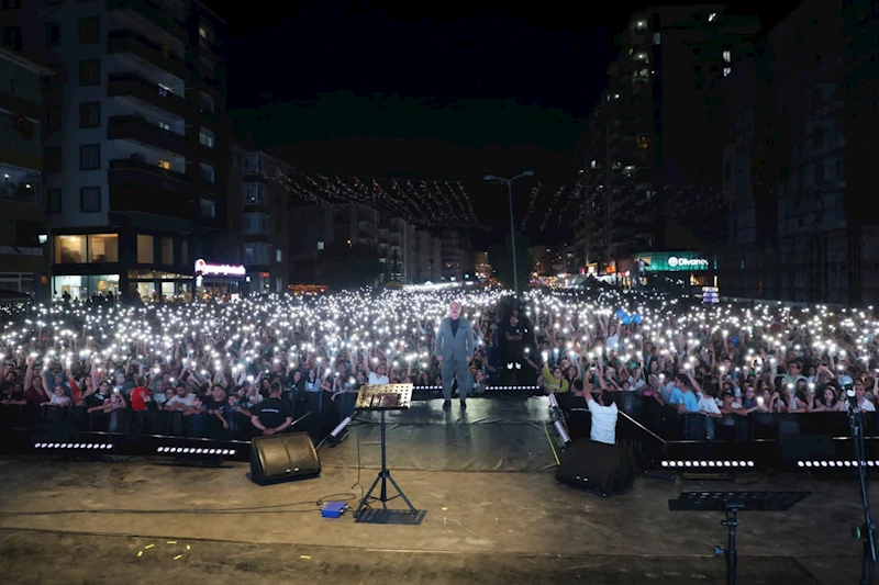 Meşhur TUZFEST Konserleri Kibariye ve Hakan Altun ile Başladı