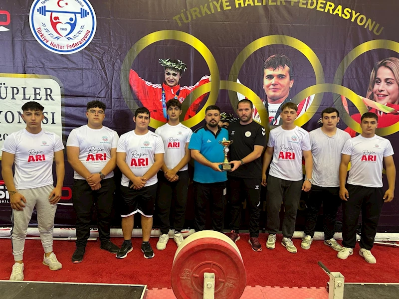 Nevşehir Belediyesi Gençlik Ve Spor Kulübü Halter Takımı Yıldızlarda Türkiye Beşincisi Oldu