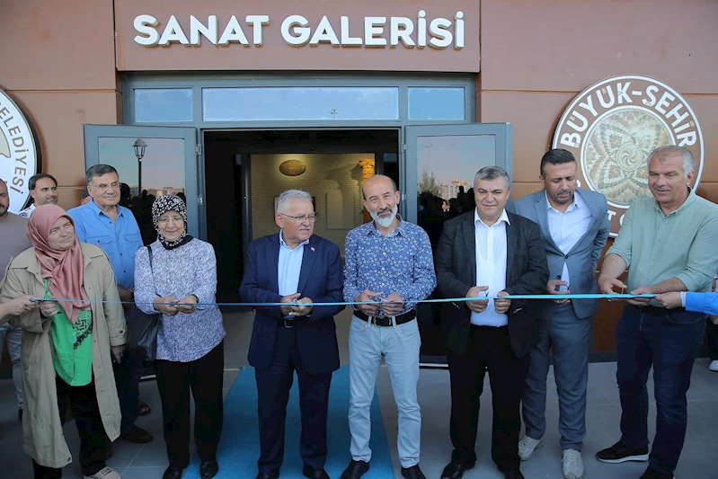 Başkan Büyükkılıç’tan Sanata ve Sanatçıya Destek Sürüyor
