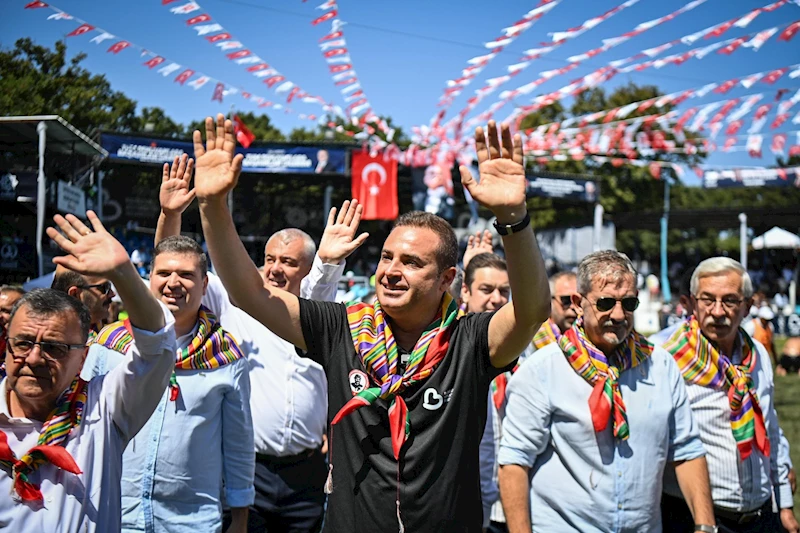 Kurtdereli Güreşleri’nde Altın Kemer’in sahibi Enes Doğan oldu