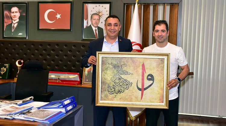 BAŞKANIMIZ, NAZİK ZİYARETLERİNDEN DOLAYI EMRE CANLI’YA TEŞEKKÜR ETTİ