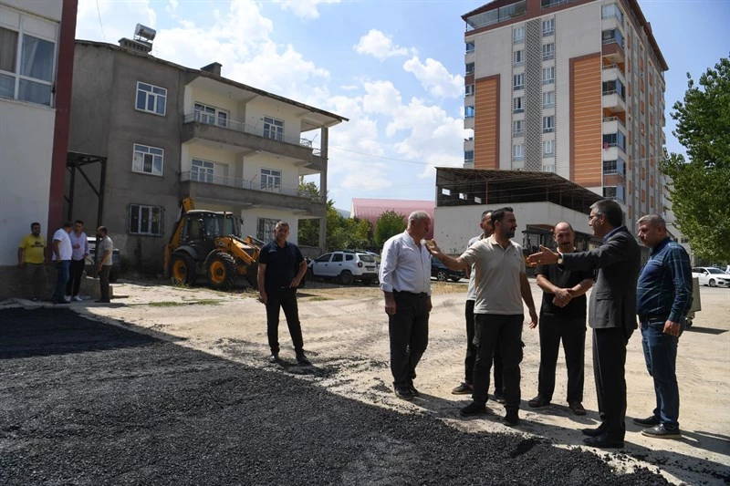 ASFALT SERİM ÇALIŞMALARI HIZ KESMEDEN SÜRÜYOR