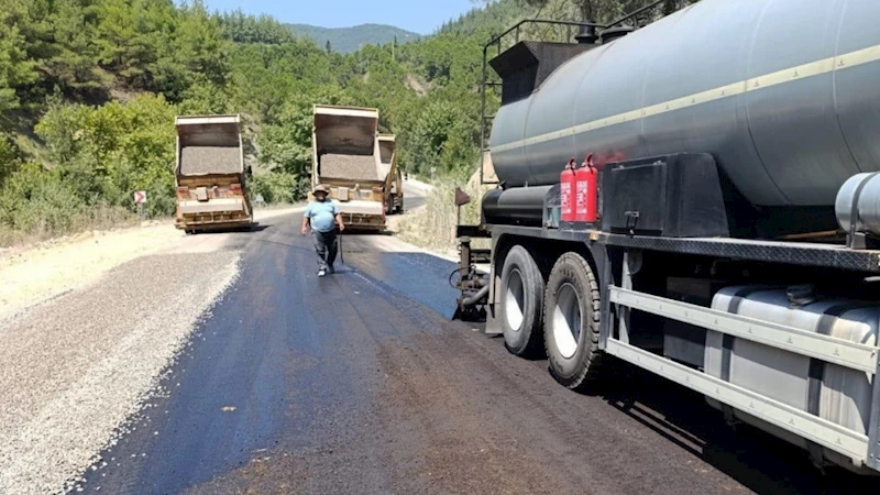 Büyükşehir, Andırın Kırsalında Ulaşım Atağını Sürdürüyor
