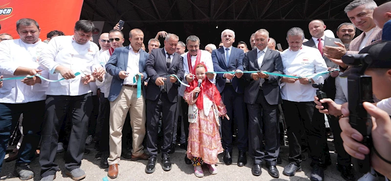BAKAN TEKİN, 