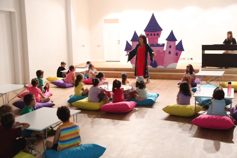 Minikler Masal Saati Etkinliğinde Keyifli Vakit Geçirdi