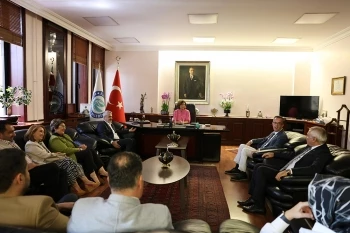TÜRKİYE KENT KONSEYLERİ BİRLİĞİ BAŞKANI ÜNLÜCE’Yİ ZİYARET ETTİ