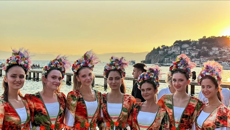 SAHNE İZMİT TOPLULUĞU, BALKAN FESTİVALİ’NDE ŞEHRİMİZİ GURURLANDIRDI