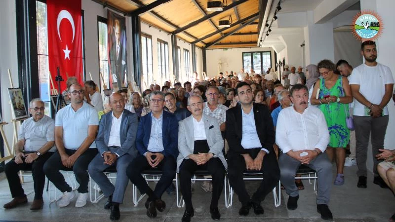 PANEL DÜZENLENDİ