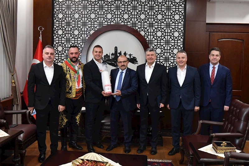 Kurtdereli Güreşleri’ne, kırmızı dipli mumlar ile davetler başladı