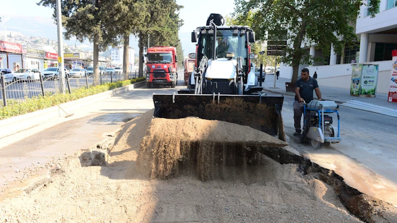 Azerbaycan Bulvarı’nda Kanalizasyon Hattındaki Arızaya Hızlı Müdahale