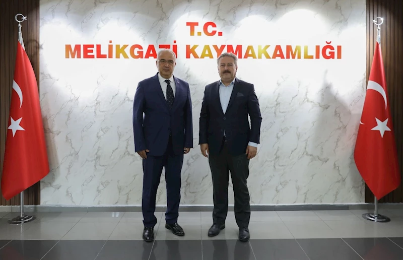 BAŞKAN PALANCIOĞLU’NDAN YENİ KAYMAKAM ARISOY’A HAYIRLI OLSUN ZİYARETİ