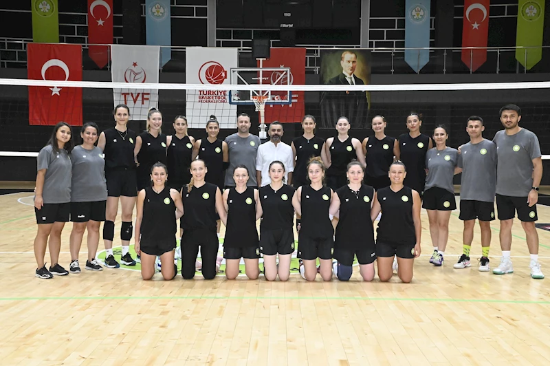 Büyükşehir’in Sultanları Yeni Sezona Çift Antrenmanla Başladı