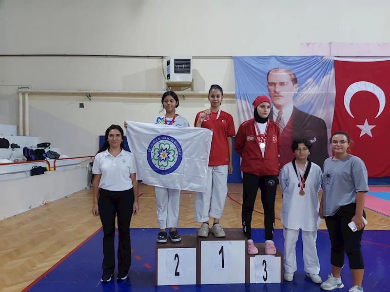 Büyükşehir Belediyesi Sporcularından Taekwondo Şampiyonaları’nda Büyük Başarı