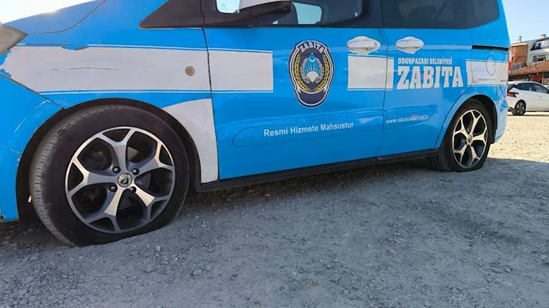 ODUNPAZARI ZABITA ARAÇLARINA SALDIRI