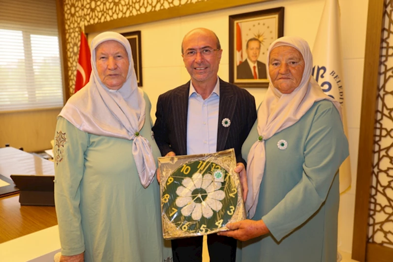 SREBRENİTSA ŞEHİT ANNELERİ BAŞKAN PEKYATIRMACI’YI  ZİYARET ETTİ