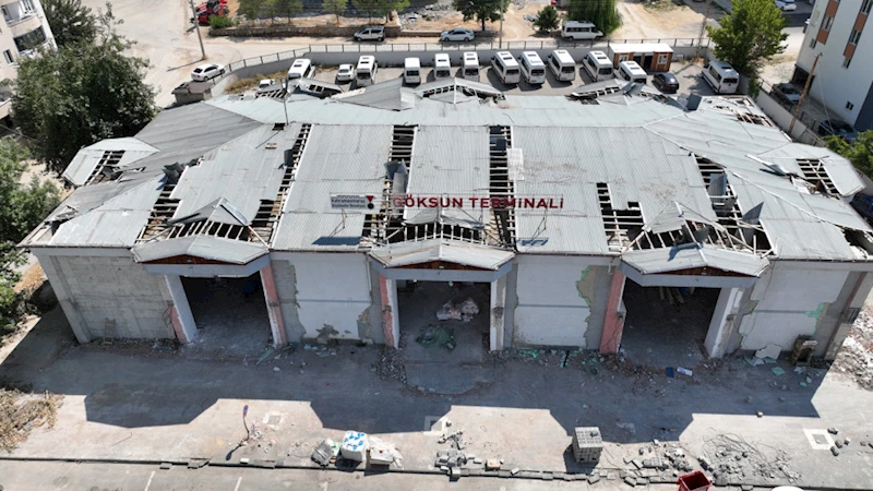 Büyükşehir, Göksun ve Elbistan Otogarlarında Depremin İzlerini Siliyor