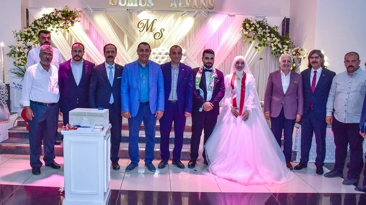 BAŞKANIMIZ, MİRAY OLGUN VE SAMET YAKUT ÇİFTİNİN DÜĞÜN TÖRENLERİNE KATILDI