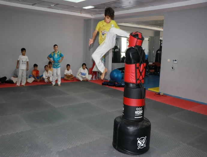 LİSANSLI SPORCULARDAN BAŞKAN CANPOLAT’A TEŞEKKÜR