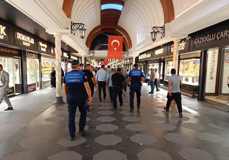 Büyükşehir ve Melikgazi Zabıta Ekiplerinden Kaldırım ve Yol İşgallerine Denetim