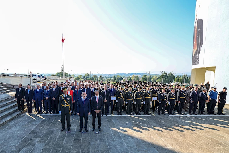 Yusuf Alemdar Sakaryalıların bayram coşkusuna ortak oldu: “Onların vatan sevgisi hiçbir zaman sınır tanımadı”