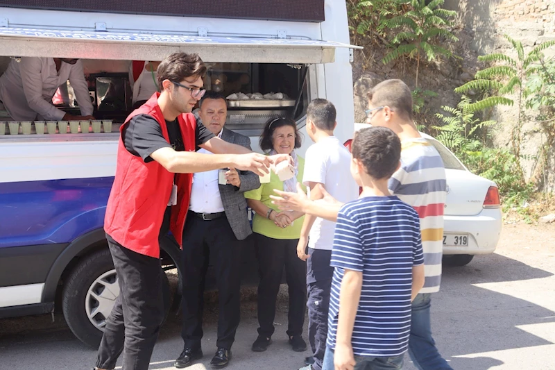 İZMİT BELEDİYESİ TOPÇULAR YOLU CAMİİ CEMAATİ İLE BULUŞTU