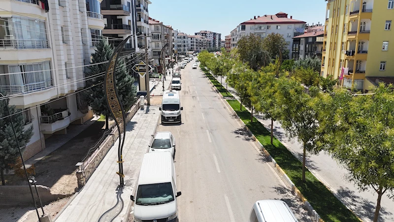 ACEM CADDESİ BAŞTAN AŞAĞI YENİLENİYOR