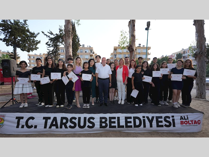 TARSUS’TA KURSİYERLER BELGELERİNİ GURURLA TESLİM ALDI