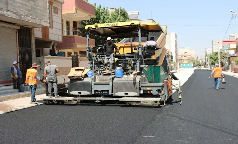 Büyükşehir’den Eyyüpkent Mahallesinde Asfalt Çalışması
