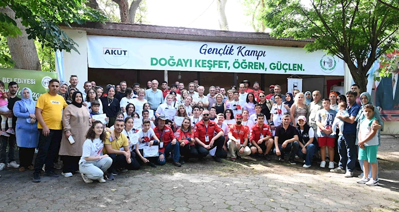 -BOZÜYÜK BELEDİYESİ GENÇLİK KAMPI GÜZEL HATIRALARLA SONA ERDİ