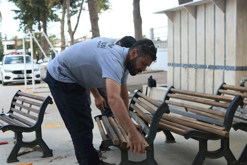 Atakum’da okul bahçeleri daha konforlu hale getiriliyor