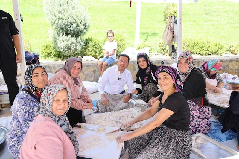 Gönüllü Kadınlar İhtiyaç Sahibi Aileler Ve Öğrenciler İçin Seferber Oldu