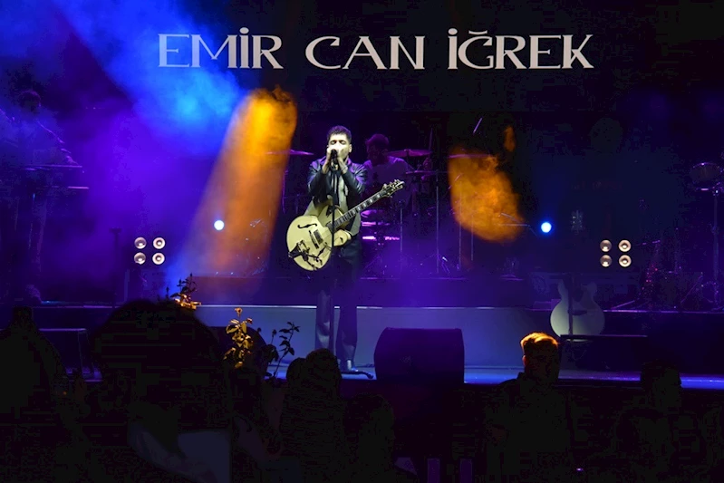 Emir Can İğrek Tekirdağlı Hayranlarıyla Ertelenen Konserde Buluştu