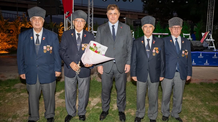 “Biz bir aileyiz”