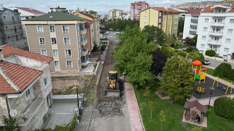 Güzelyurt Mahallesi’nde Yol Ve Yaya Kaldırımları Yenileniyor