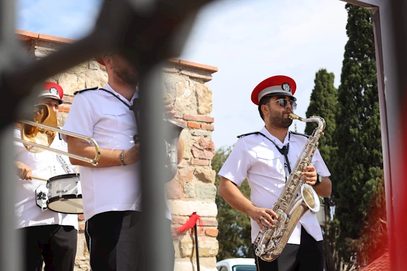 KAPANCA SOKAK FESTİVALİ 3’ÜNCÜ GÜNE BELEDİYE BANDOSU İLE START VERDİ