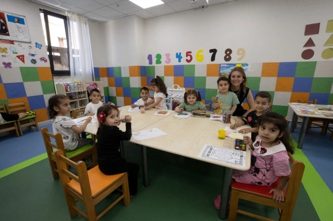 Konak’ta ‘Mutlu Çocuklar Oyun Evleri’ne Kayıtlar Başladı