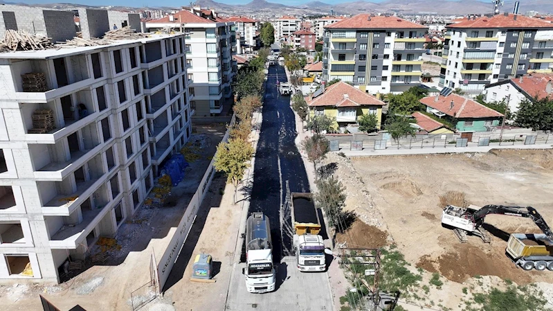 SARIYAKUP CADDESİ YENİLENİYOR