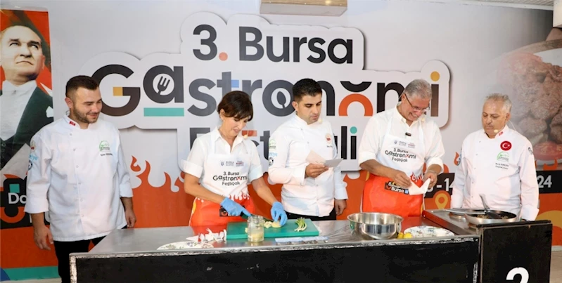 GASTRONOMİ TIR’I MUDANYA LEZZETLERİNİ TANITTI