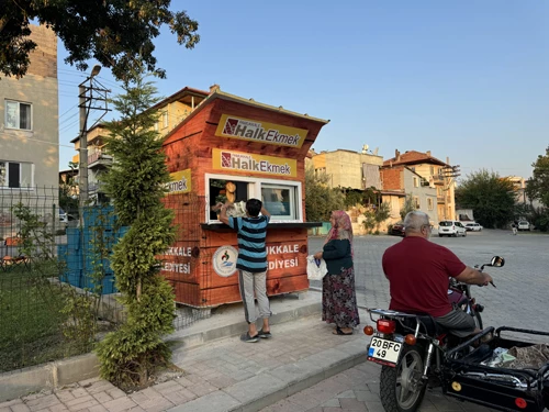 PAMUKKALE’DE HALK EKMEK BÜFESİNİN SAYISI ARTTI
