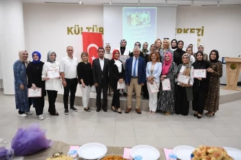 Diksiyon Atölyesi’ni Tamamlayan Kursiyerler Sertifikalarını Aldı