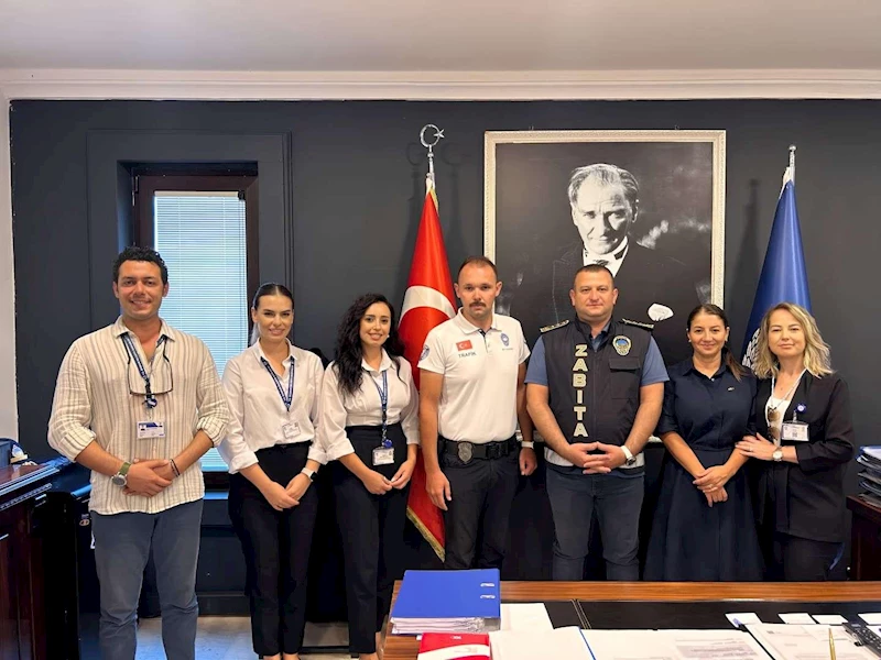 BELEDİYE EKİPLERİNDEN ZABITA HAFTASINA ÖZEL ZİYARETLER