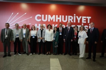 BAŞKAN ÜNLÜCE, KURULTAY TOPLANTISINA KATILDI