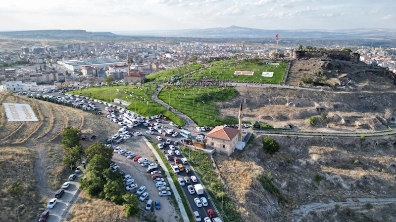 Uçurtma Şenliği Renkli Görüntülere Sahne Oldu