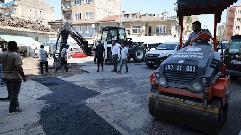 Muhtarlık İşleri Müdürlüğü’nden Bozulan Yol Ve Yaya Kaldırımlarına Müdahale